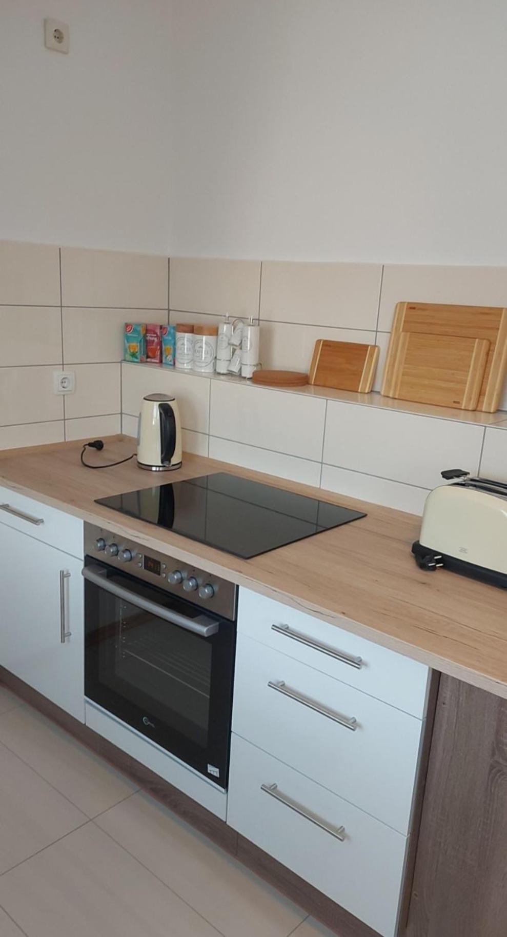 Stilvolle Ferienwohnung Free Parking, Space, Wlan Niestetal Экстерьер фото